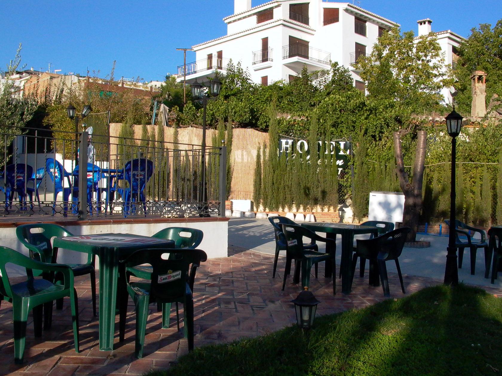 Hotel Calderon Cenes De La Vega Exterior photo